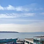 Belltown Waterfront Suites By Barsala